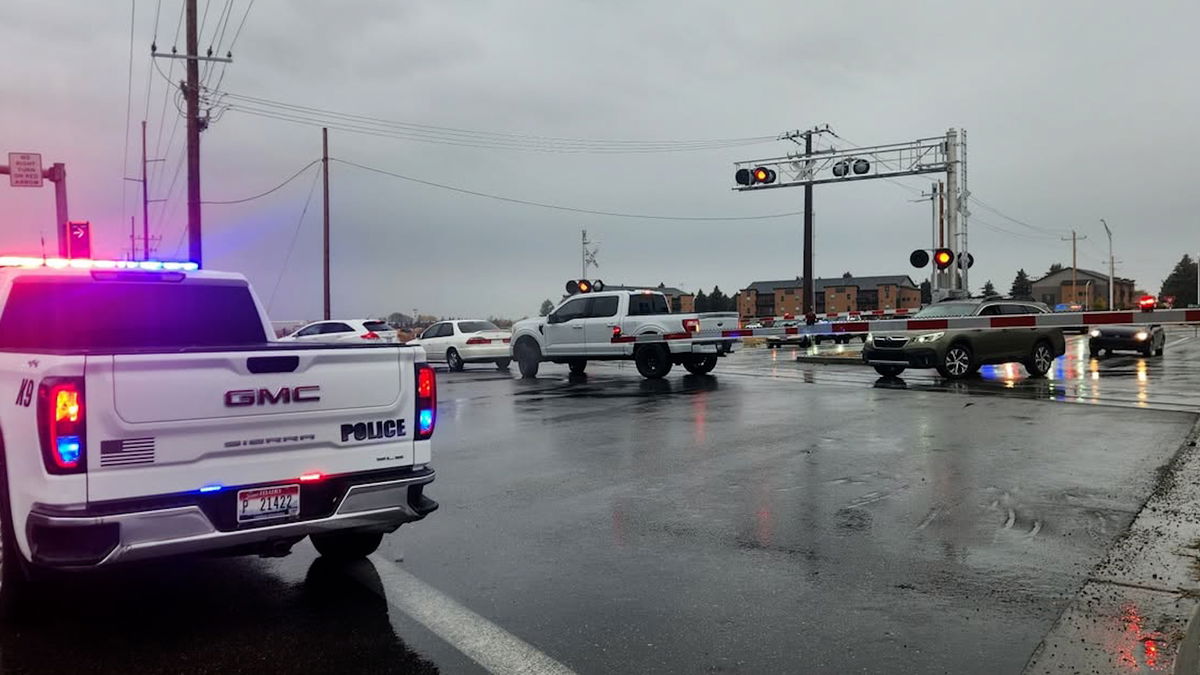 Railroad-Crossing-OEOc8c.jpg