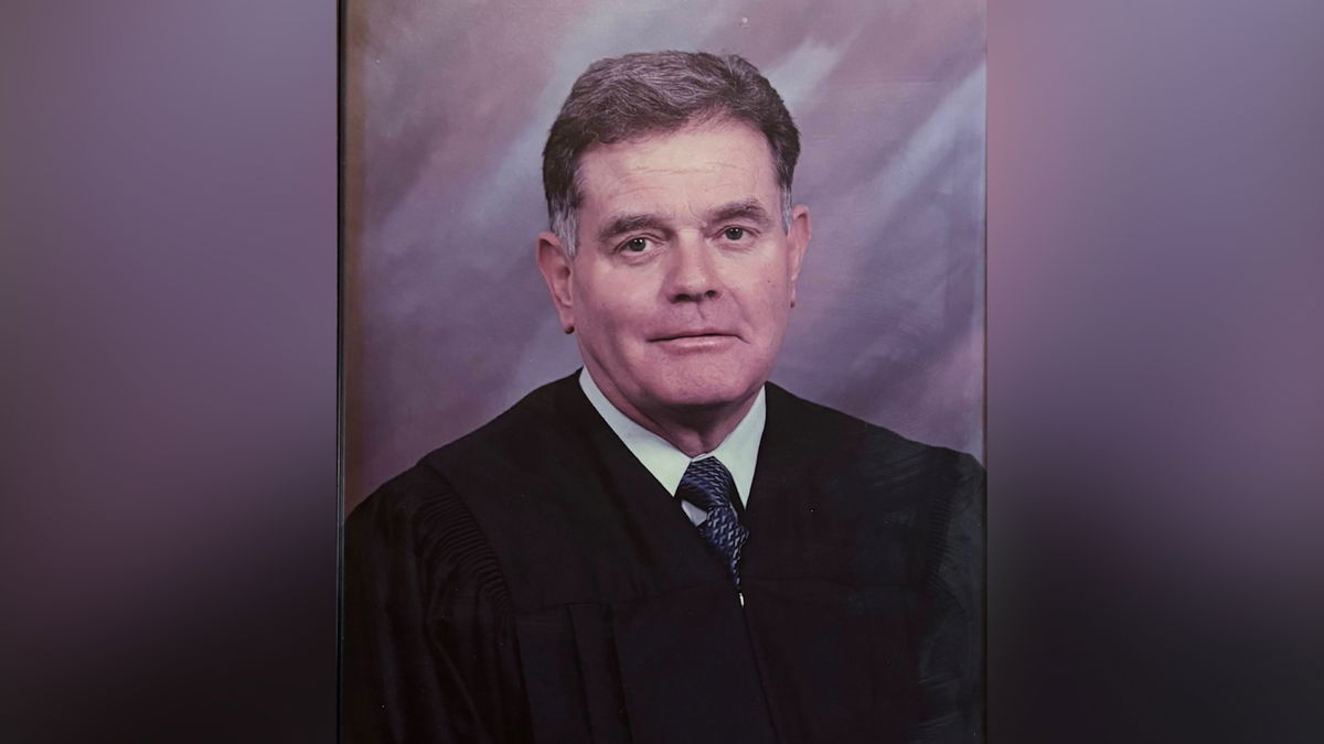 Judge-Guy-avtHvk.jpg