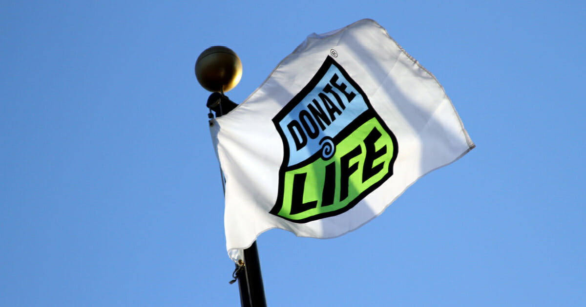 Donate-Life-Flag-OVOIQ0.jpg