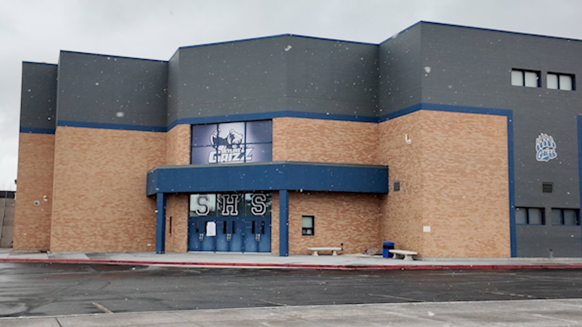 Skyline-High-School-Y8tuN5.jpg