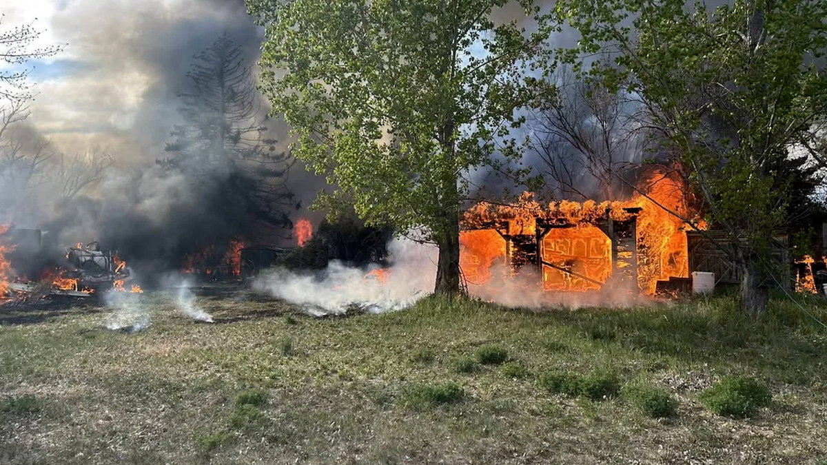 THORNTON-FIRE-e4Joa1.jpg