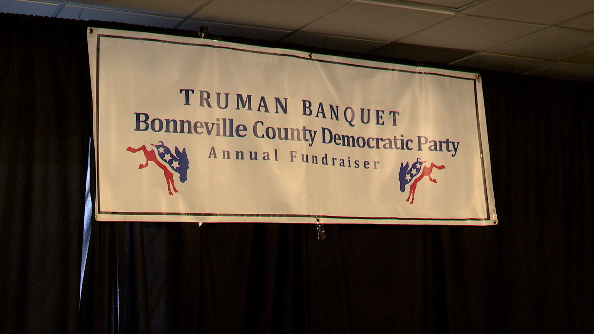 truman-banquet-picture-yLOE81.jpg