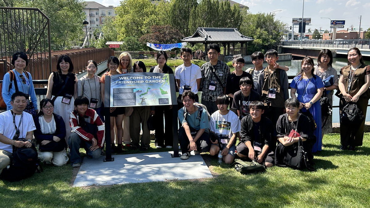 Tokai-Mura-Youth-Delegation-fHUynb.jpg