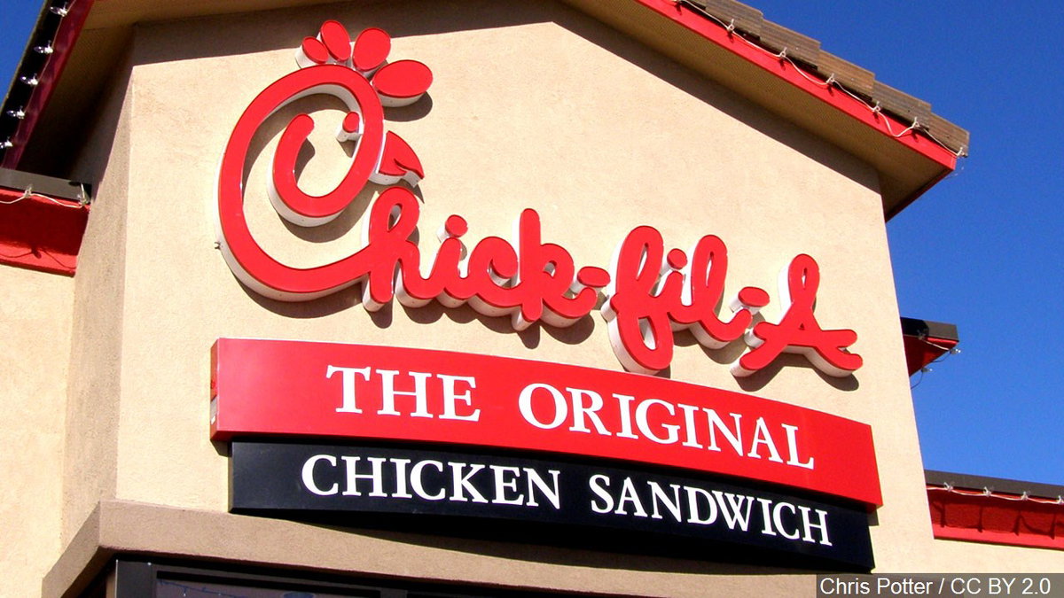 Chick-fil-A-logo-vyDmT9.jpg